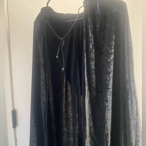 Black Velvet Hooded Cloak One Size Unisex Costume Cosplay